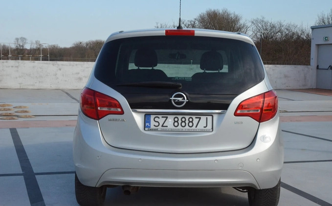 Volkswagen Golf cena 46000 przebieg: 186000, rok produkcji 2013 z Gdynia małe 92